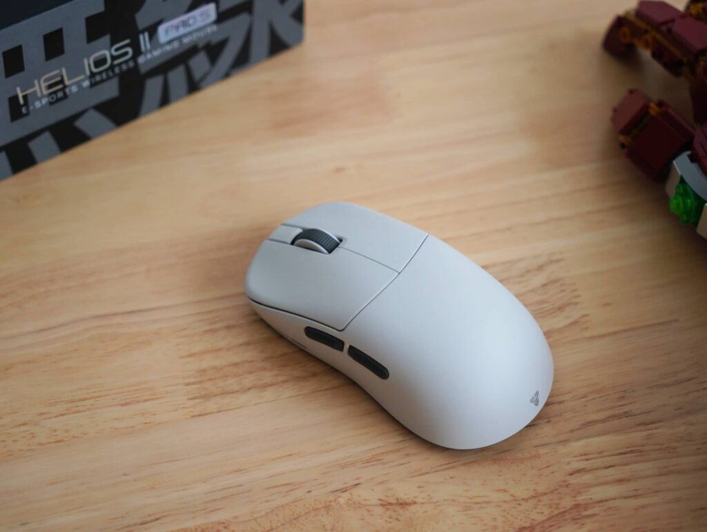 Review Fantech Helios Ii Pro S Xd V Wireless Gaming Mouse Tech Jio