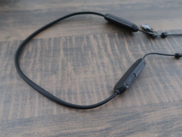 Review: Audio-Technica ATH-CKS330XBT Neckband Earphones – Tech Jio