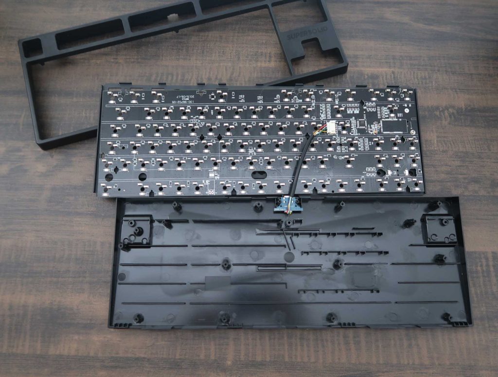 https://techjioblog.com/wp-content/uploads/2021/01/Supersolid-Dreamtype-DT001-keyboard-mod-pcb-frame-1024x776.jpg