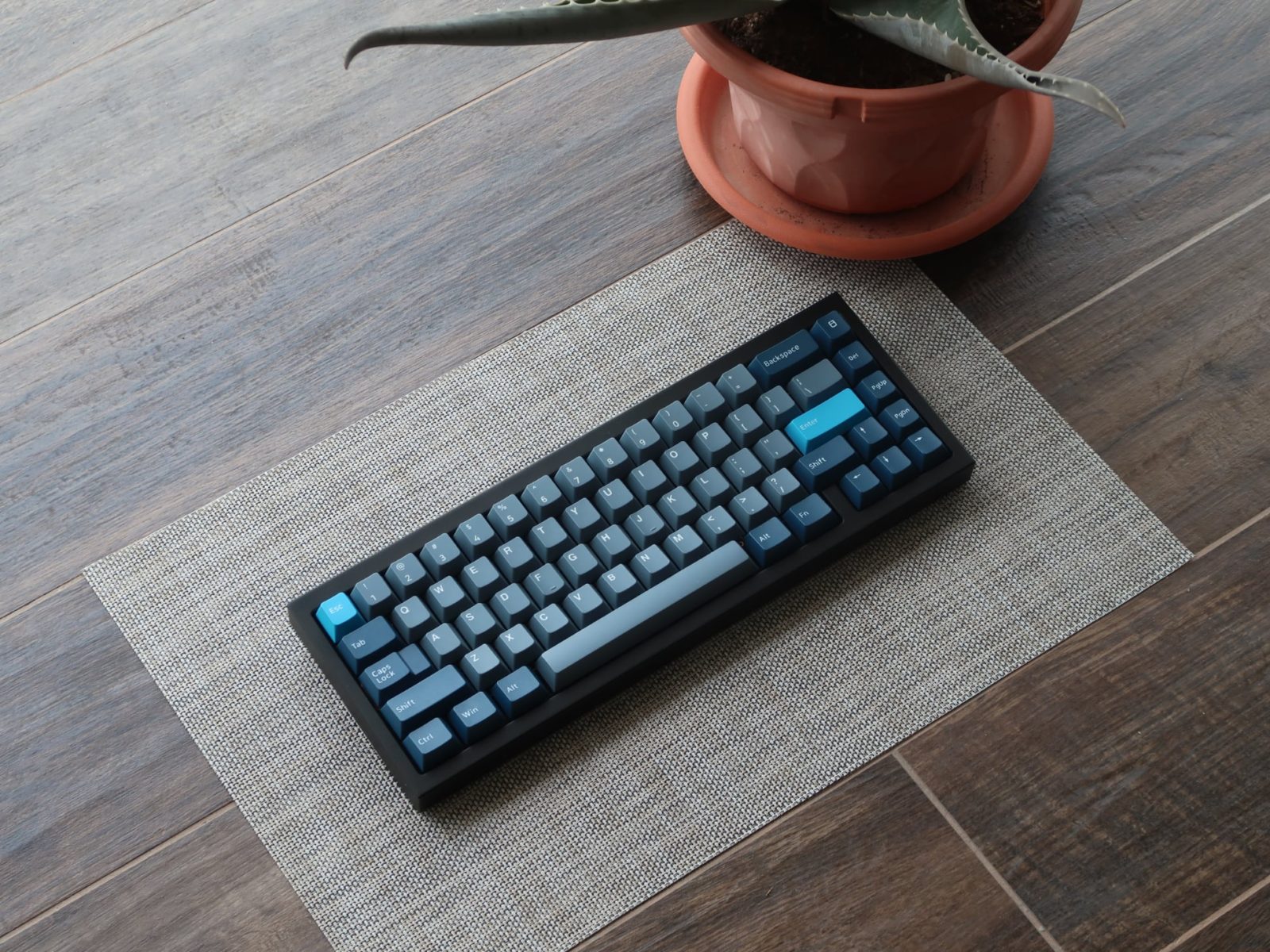 Qwertykeys QK65 Keyboard Black／Chroma - PC周辺機器