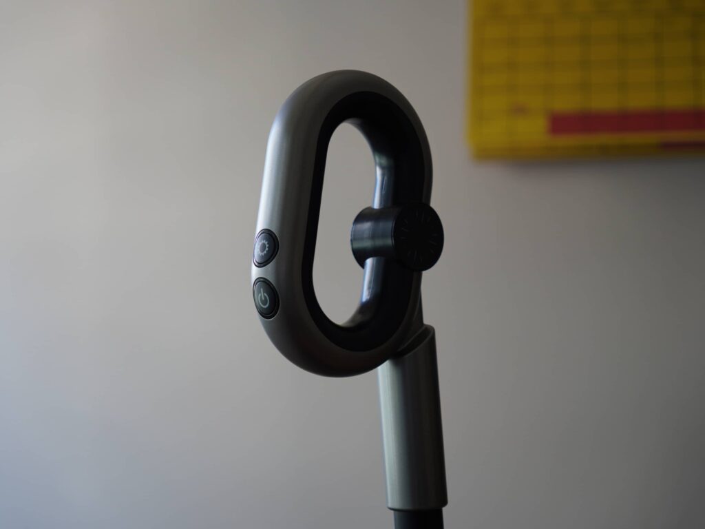 UWANT D700 Wet and Dry Vacuum Cleaner handle